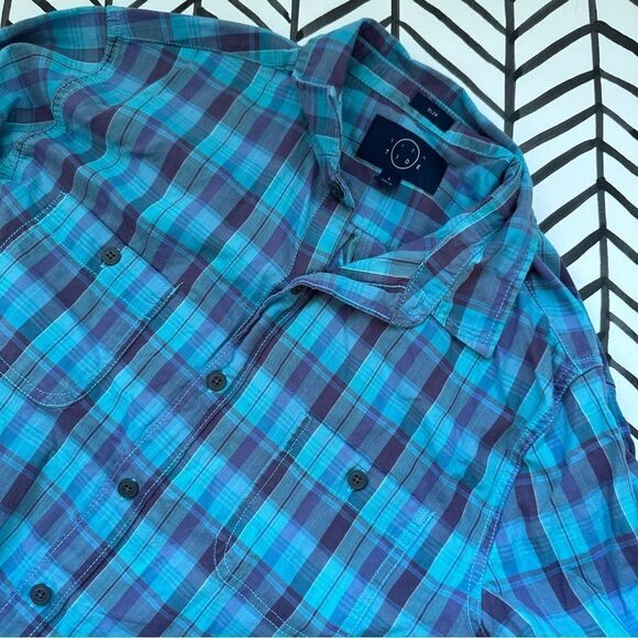 Even Tide Size L Men's Lightweight Slim Fit Blue Plaid Button Down Flannel - Picture 1 of 4